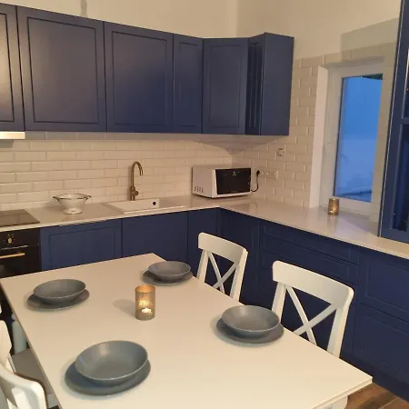 Apartment Vintage Sarud
