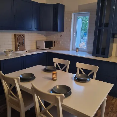 Apartment Vintage Sarud