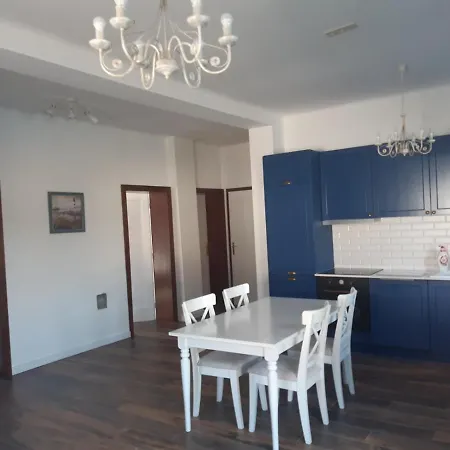 Vintage Apartment *